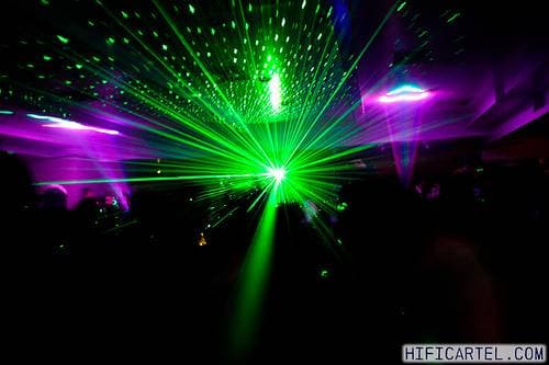 Лазерная установка купить в Брянске для дискотек, вечеринок, дома, кафе, клуба